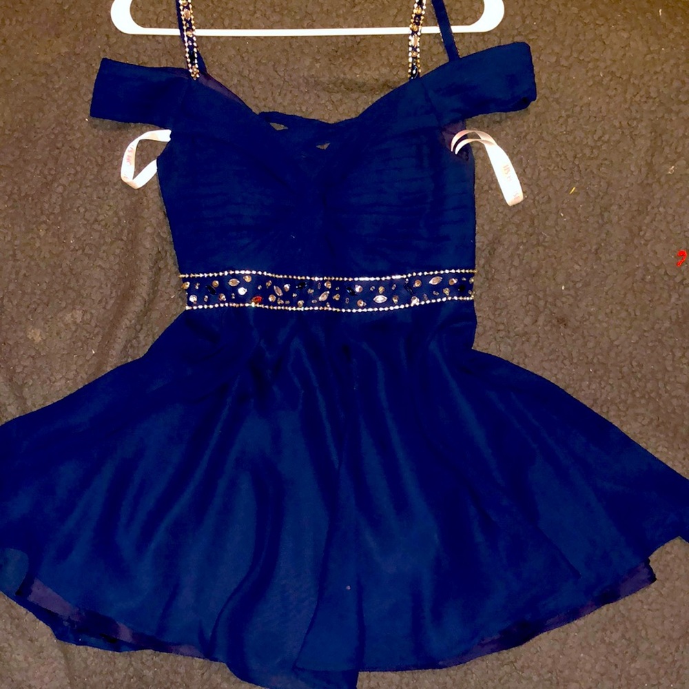 Navy Blue short Homecoming Dress, Worn Once , in great condition!